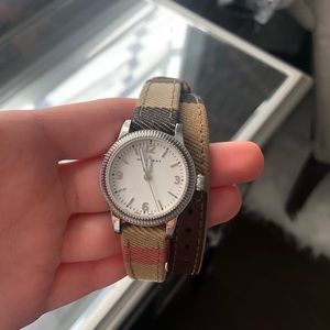 Burberry women’s wrap watch